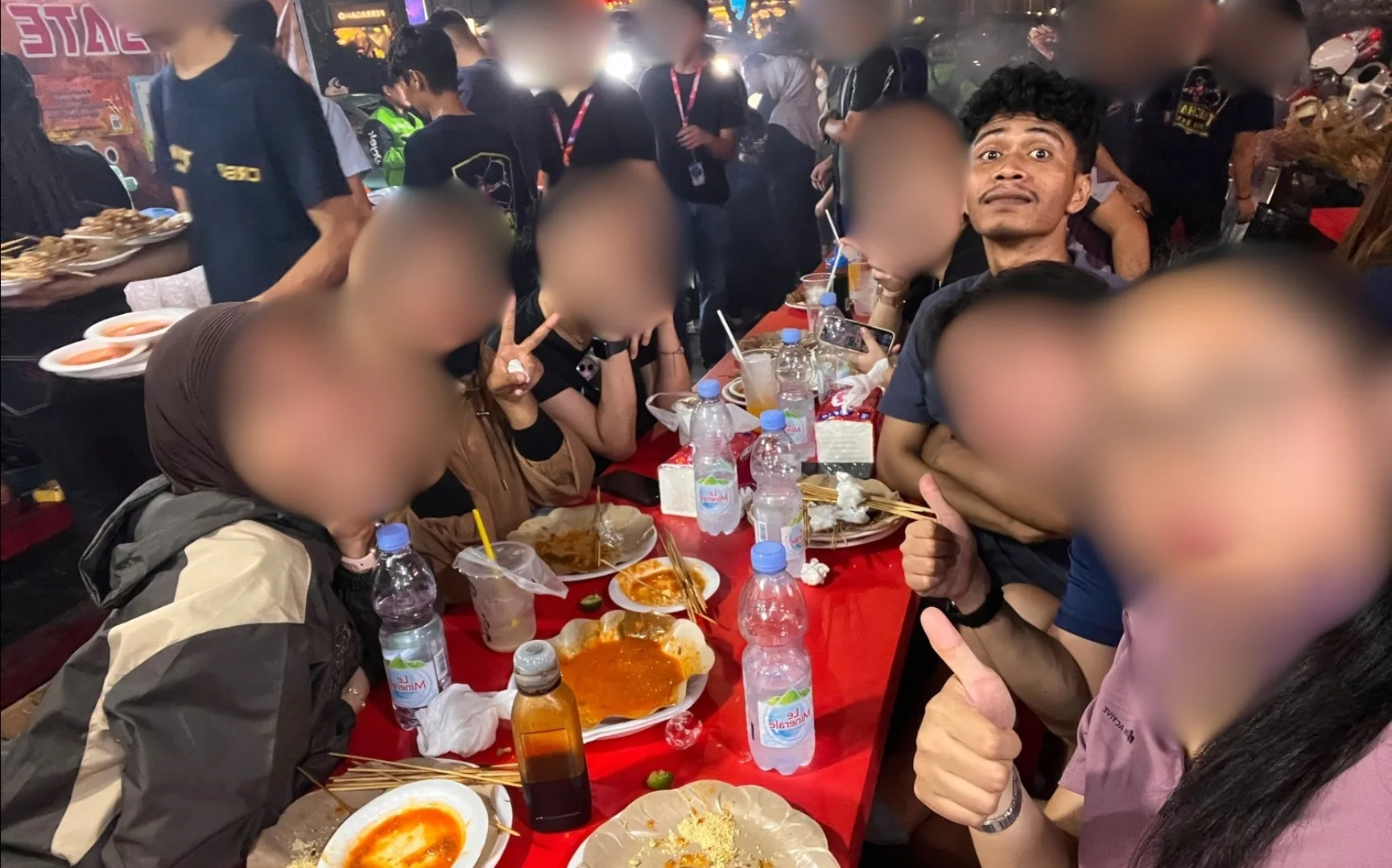 Makan sate taichan dekat senayan city